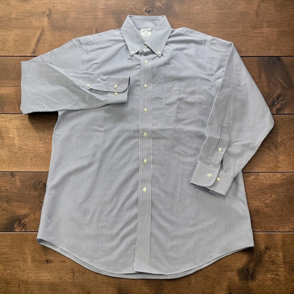 Brooks Brothers 1818 Regent Non-Iron Dress Shirt Blue White Stripe 16-2/3 Mens